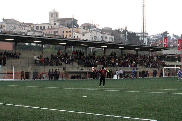 Camp de futbol Sant Vicen de Montalt