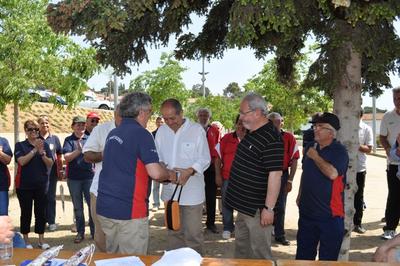 Felip Puig amb el Club petanca Santvicent