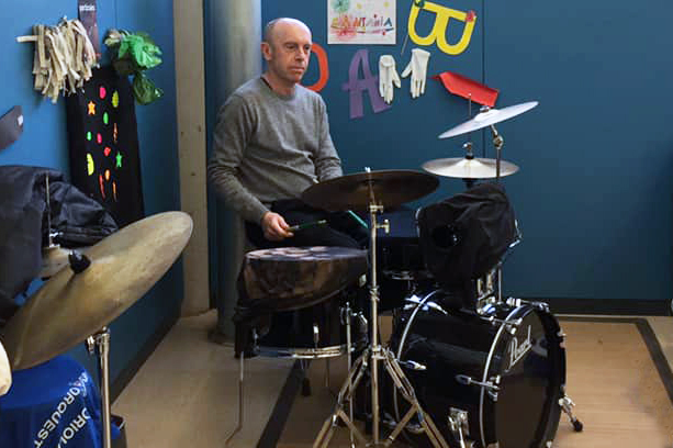 Aula de percussi