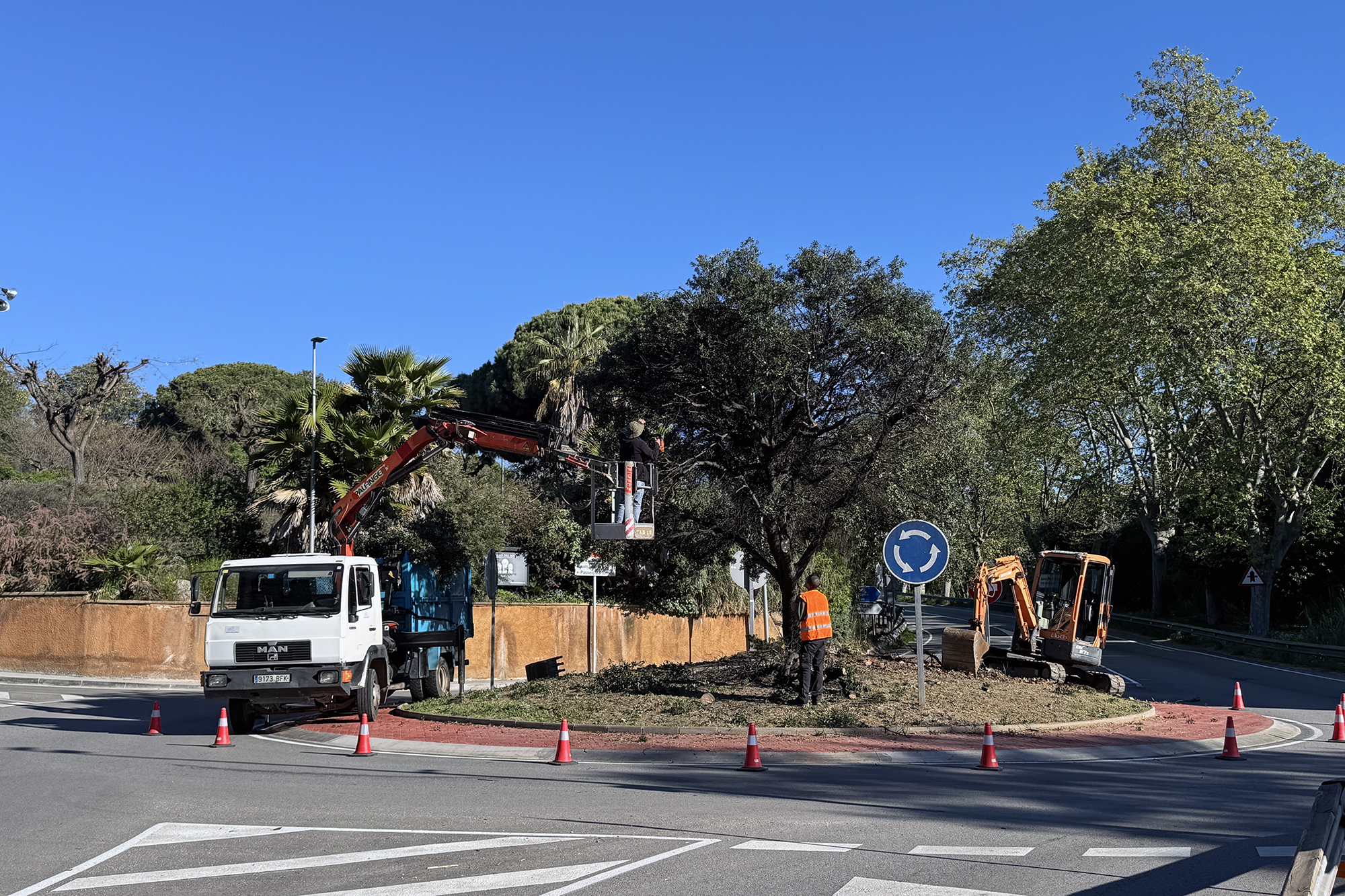 Rotonda Tur� del Sol