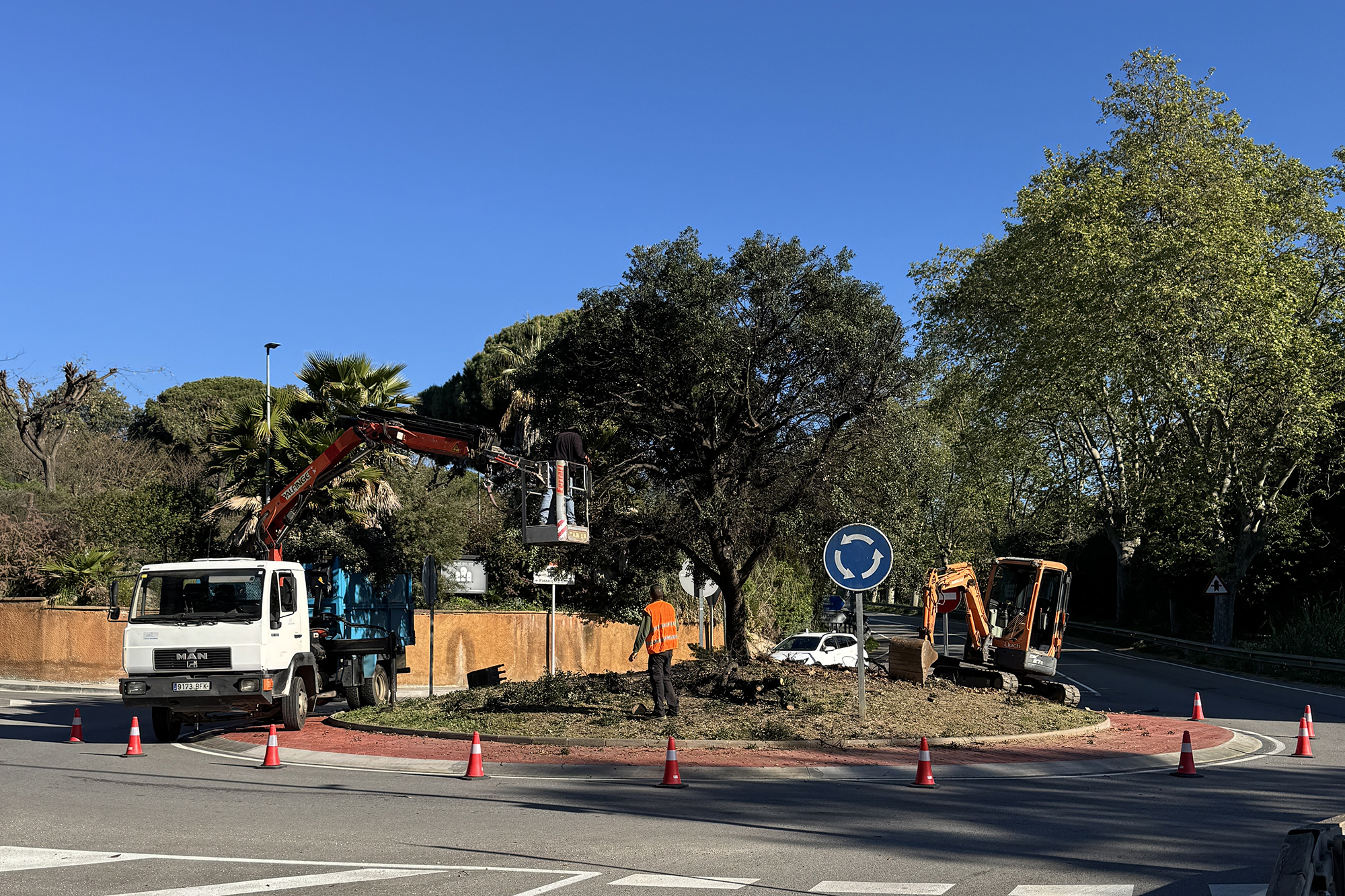 Rotonda Tur� del Sol